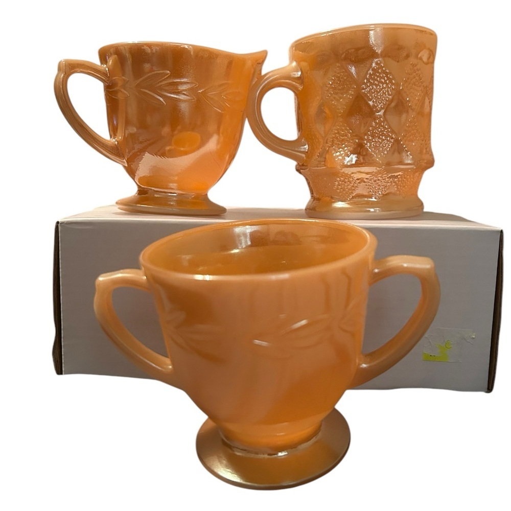 Vintage Fire King Oven Ware Laurel Peach Lustre Creamer, Sugar Bowl And‎ Cup
